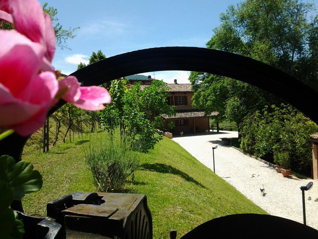 Agriturismo Gioie Di Campagna Fabriano Exterior foto